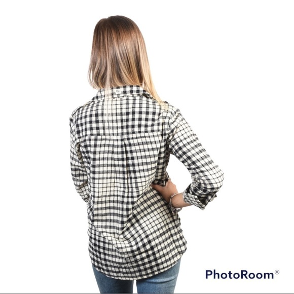 BILLABONG Venture Out Black In Plaid Button Up Long Sleeve Sz Small - Picture 2 of 10